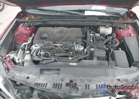 2021 Toyota Camry Le Hybrid z USA, uszkodzony, nr VIN 4T1C31AK8MU563561